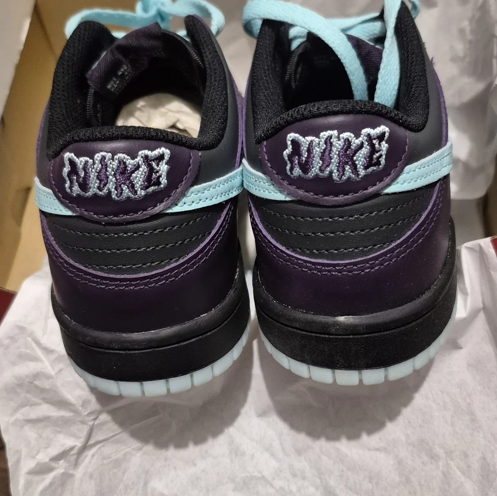 Nike Dunk Low Black and Teal Sneakers Grade School Boy size 5 - Picture 3 of 7